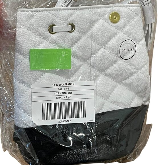 Janie and Jack Quilted Two-Tone Drawstring Bucket Bag White/Black One Size - Picture 1 of 1